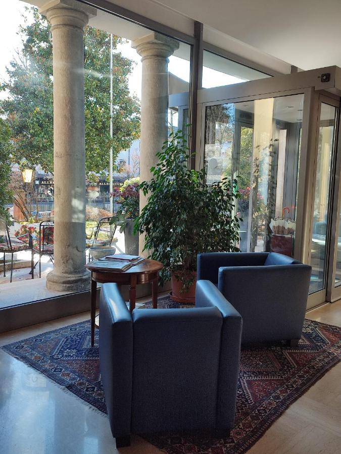 Hotel Cristallo Конельяно Экстерьер фото