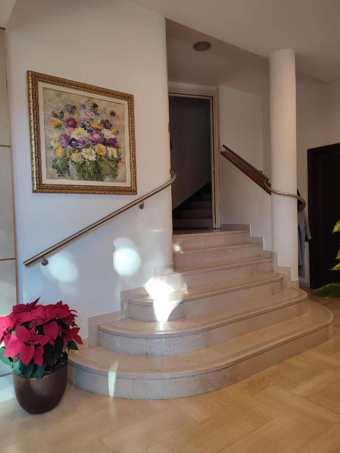 Hotel Cristallo Конельяно Экстерьер фото